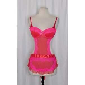 VICTORIA’S SECRET Sexy Little Things Red Pink French Maid Apron Swiss Dot 34B